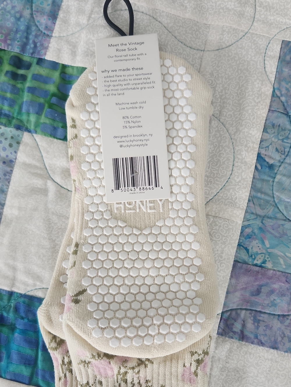 NWT - Women's Cream Floral Tall Sticky Socks - Picture 3 of 3